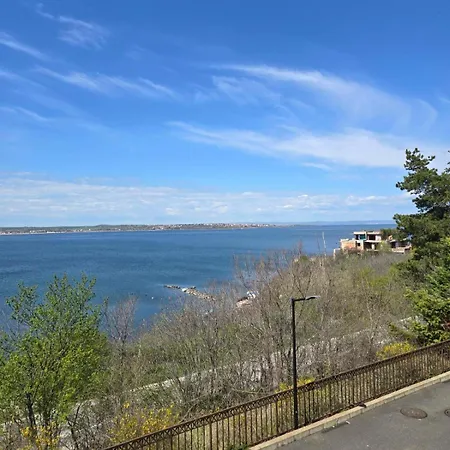 Santa Marina Sea View 아파트 소조폴