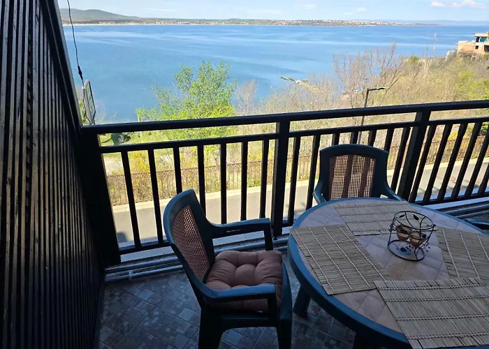 Santa Marina Sea View *