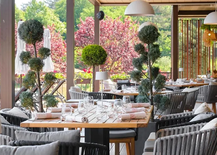 Santa Marina Sea View דירה