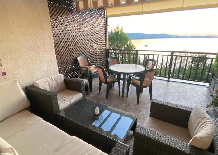 Διαμέρισμα Santa Marina Sea View