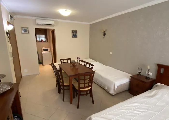 Διαμέρισμα Santa Marina Sea View *