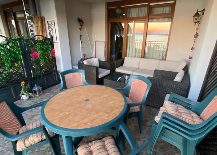 Santa Marina Sea View *